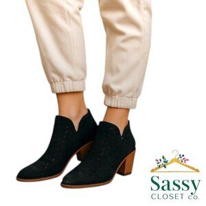 SOFFT Statement Booties – Black Suede, Cushioned Footbed, Sz 7
